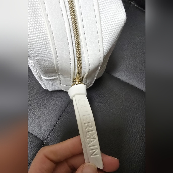 Guerlain Abeille Royale Revitalizing Ritual Day cream and Pouch - Picture 7 of 8